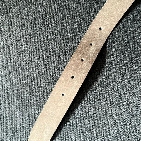 Agnes B Men's Cream Leather Belt. NWOT